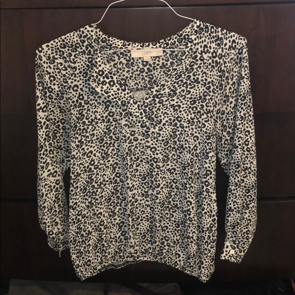 Beautiful LOFT Top